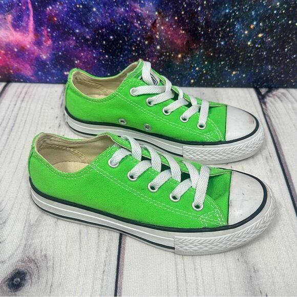 Converse Chuck Taylor All Star Kids Lime Green Low Sneakers Youth Size 12.5 - Picture 1 of 9